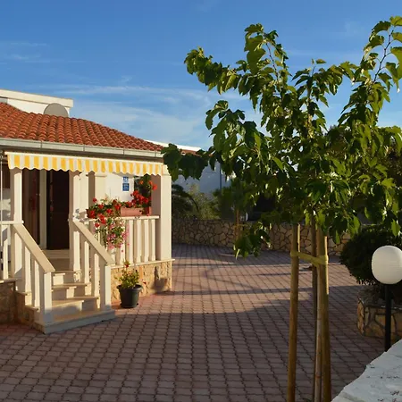 Apartman Family-friendly With Swimming Pool Cove Ljubljeva, Trogir - 14314 *