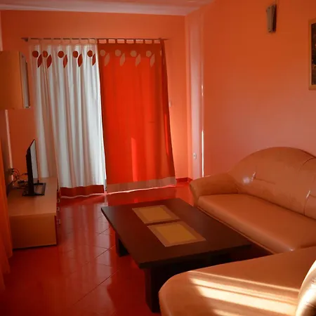 Family-friendly With Swimming Pool Cove Ljubljeva, Trogir - 14314 Apartman Voluja