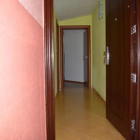 Family-friendly With Swimming Pool Cove Ljubljeva, Trogir - 14314 Apartman Voluja