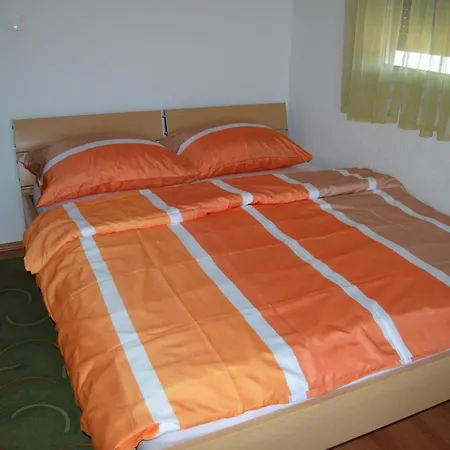 Family-friendly With Swimming Pool Cove Ljubljeva, Trogir - 14314 Apartman Voluja