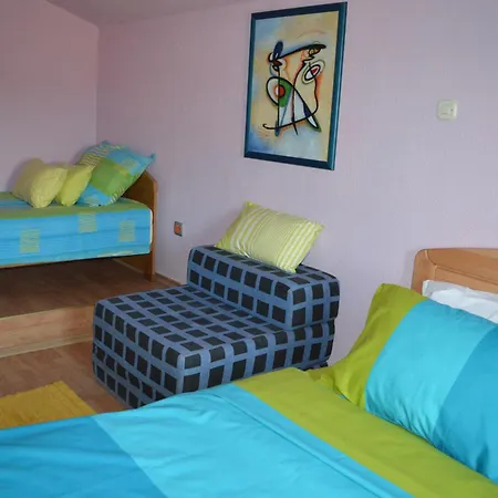 Apartman Family-friendly With Swimming Pool Cove Ljubljeva, Trogir - 14314 Voluja