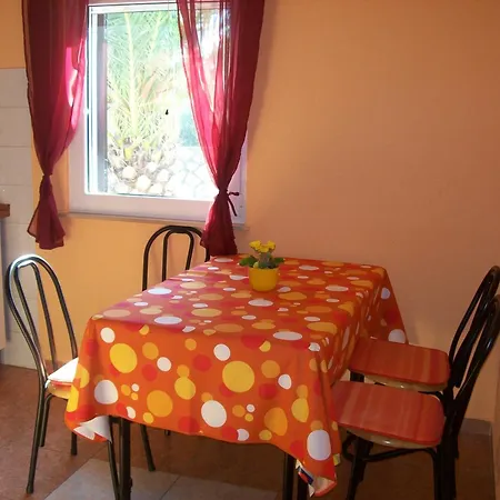 Apartman Family-friendly With Swimming Pool Cove Ljubljeva, Trogir - 14314